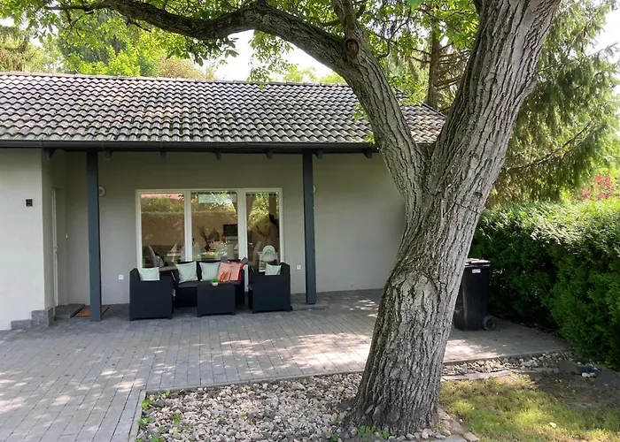 Semesterbostad Diofa Vendeghaz *